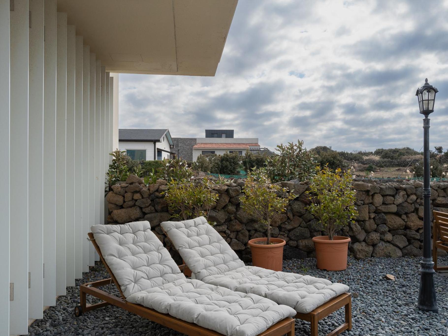 Boutique Pool Villa Namib Jeju Bagian luar foto